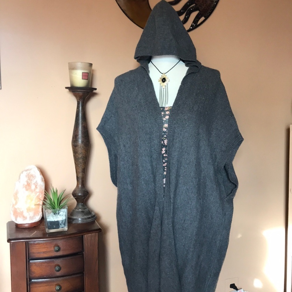 gray over sized sweater